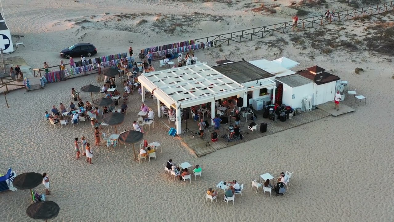 chiringuitos en zahara de los atunes