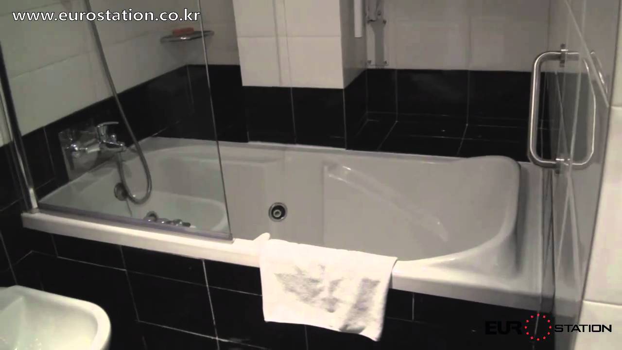 room mate larios malaga spain