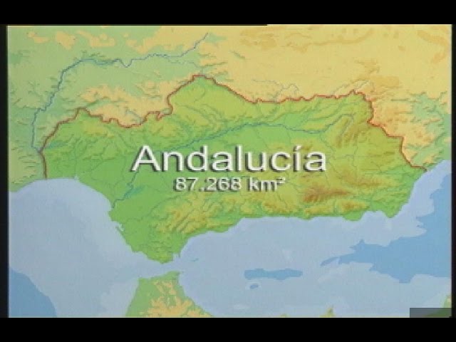 cuántos kilómetros de costa tiene andalucía