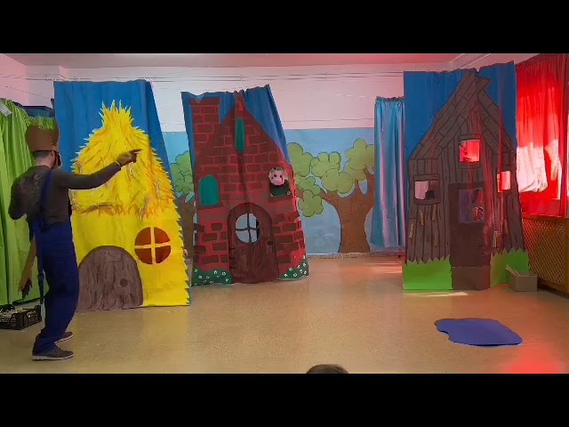 guion de los tres cerditos y el lobo feroz