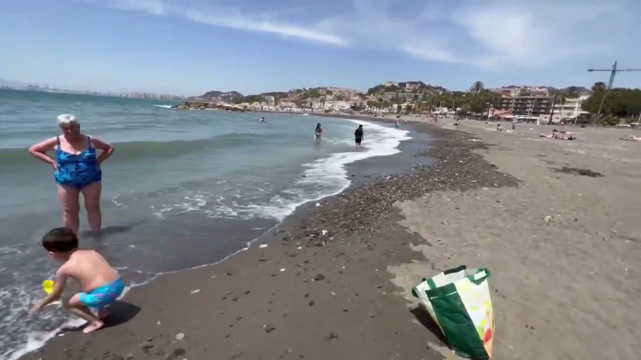 playa de pedregalejo las acacias