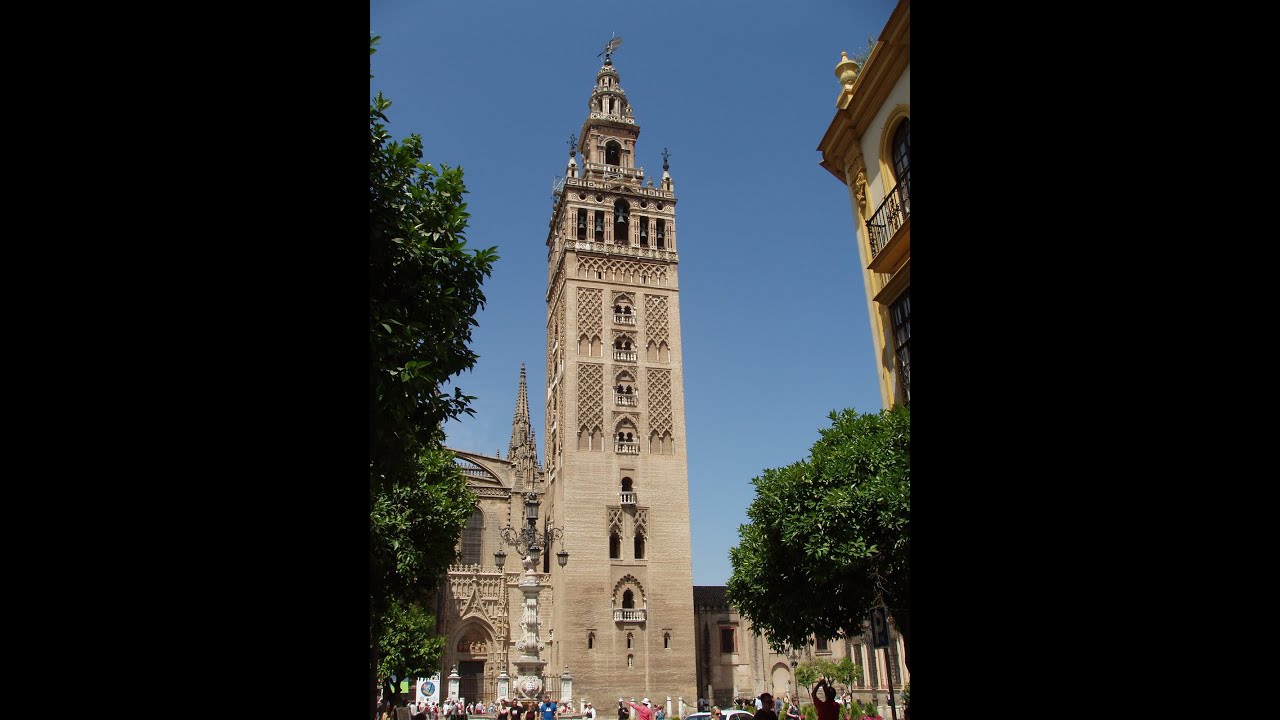 que es la giralda de sevilla