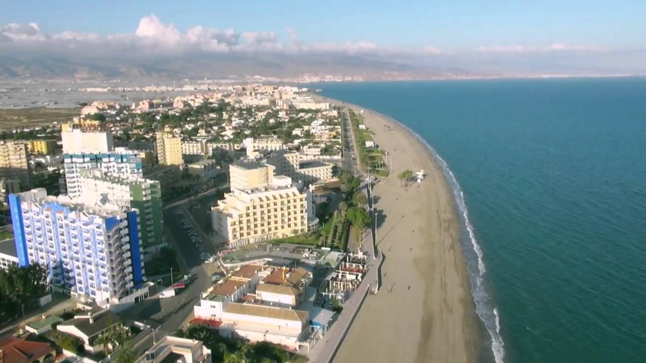 roquetas de mar a playa de los muertos