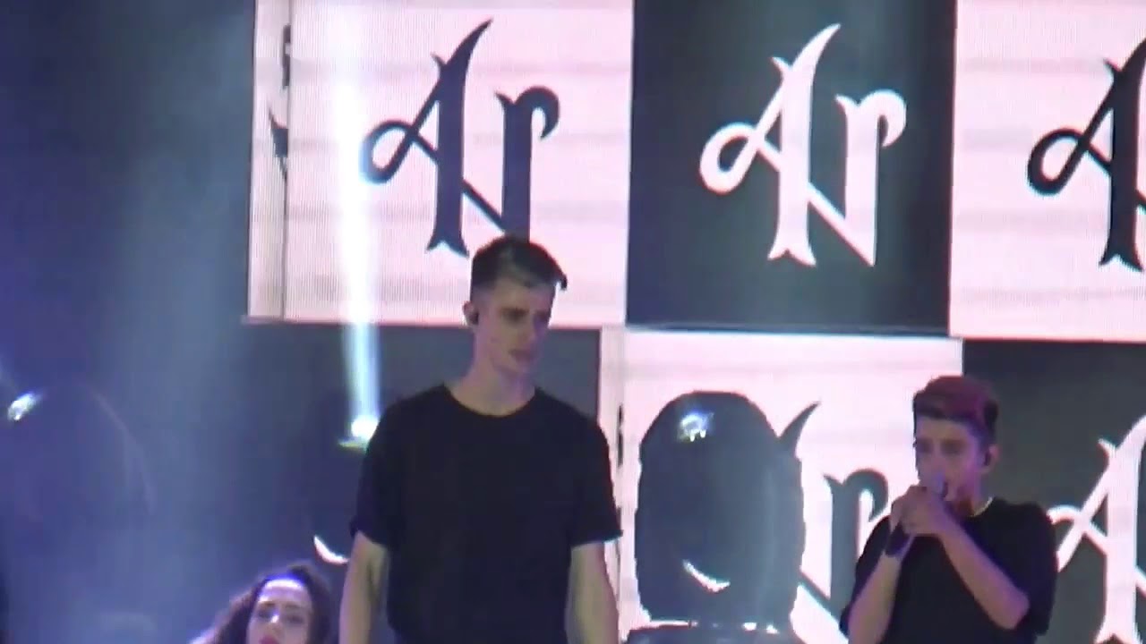 adexe y nau concierto malaga