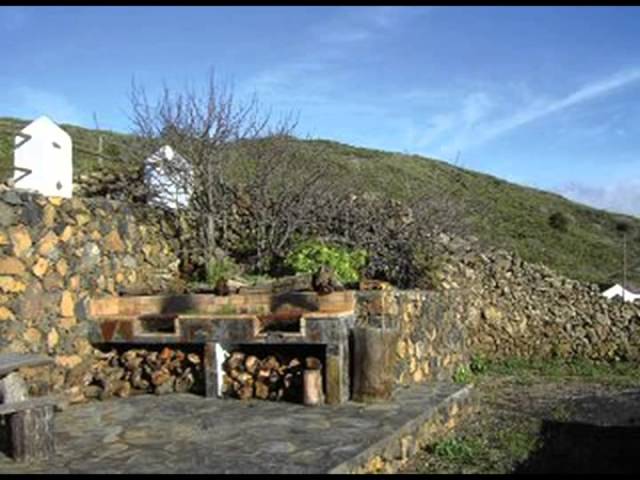 casas rurales en el hierro con piscina