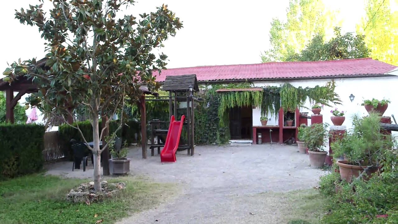 el cortijuelo de la media luna