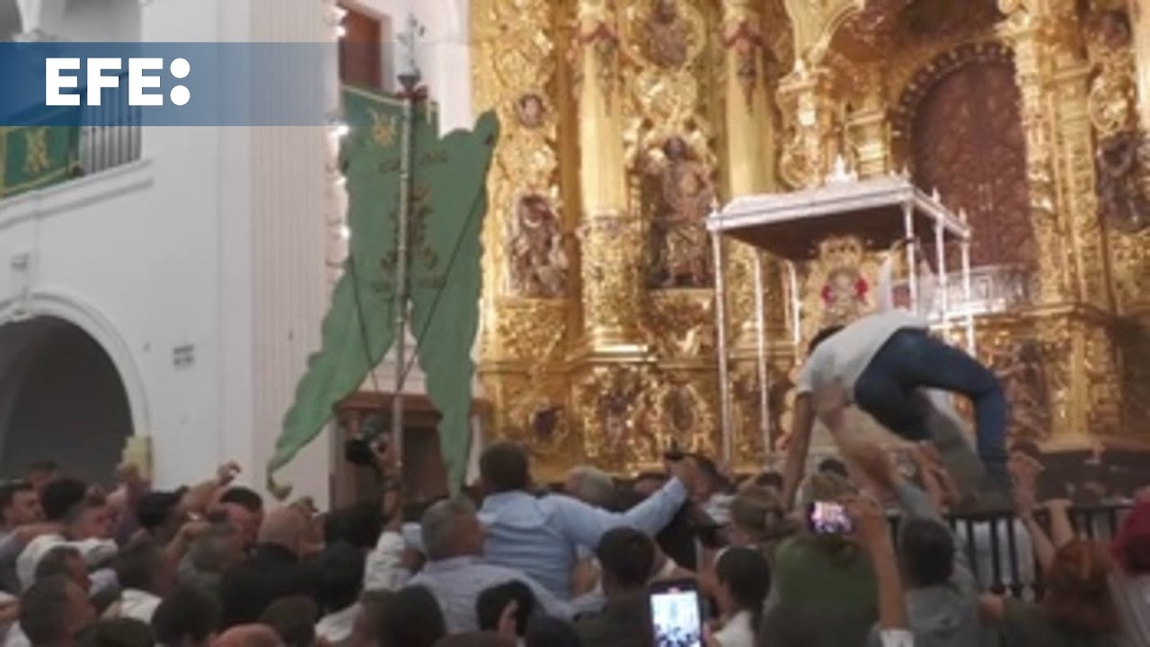 ermita de la virgen del rocio en almonte