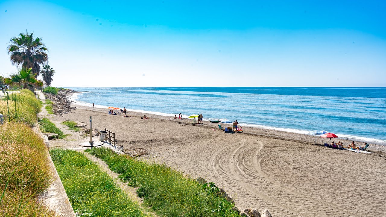 playa benajarafe in vélez malaga