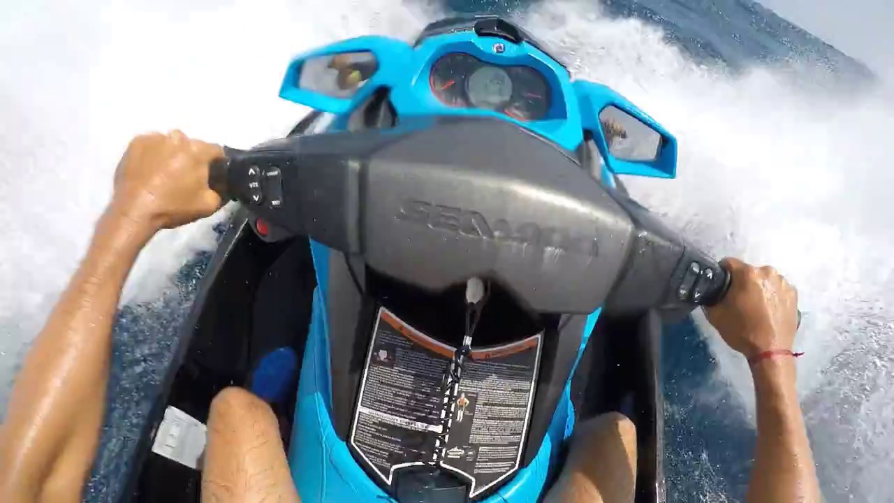 ski acuatico con moto de agua