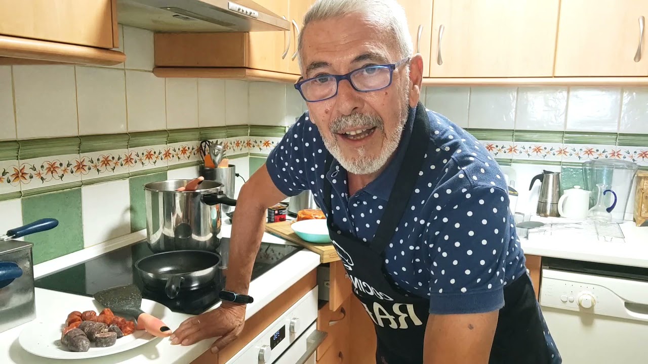 callos con garbanzos estilo malagueño